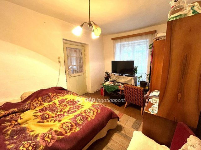 Eladó családi ház, Aldebrőn 10.5 M Ft, 2 szobás