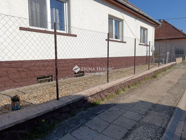 Eladó családi ház, Ceglédbercelen 104.99 M Ft, 3 szobás