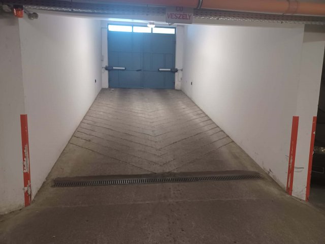 Eladó garázs, Győrött 7.2 M Ft / költözzbe.hu