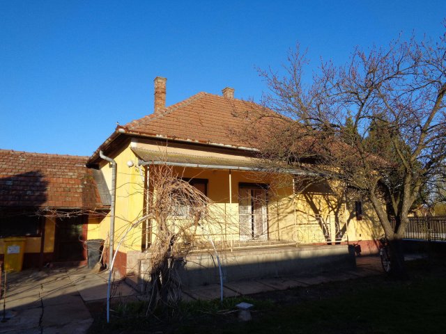 Eladó családi ház, Sarkadon 18.9 M Ft, 3 szobás