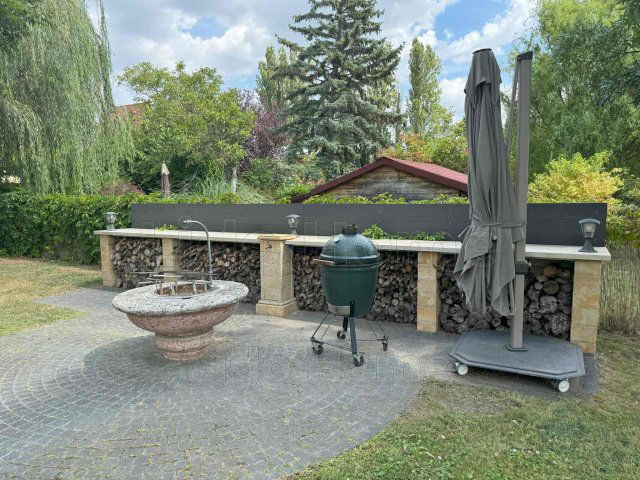 Eladó nyaraló, Balatonkenesén 499 M Ft, 3 szobás