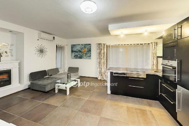 Eladó ikerház, Veresegyházon 119.9 M Ft, 3 szobás