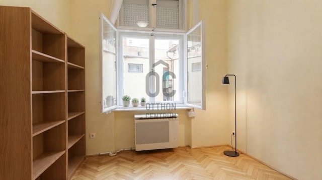 Eladó téglalakás, Budapesten, I. kerületben 129.9 M Ft, 4 szobás