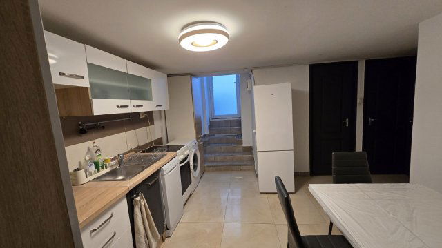 Kiadó téglalakás, albérlet, Budapesten, III. kerületben