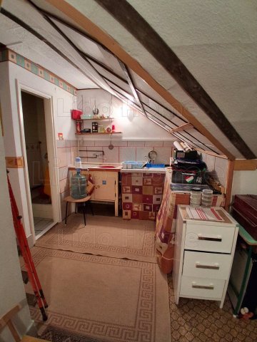 Eladó téglalakás, Keszthelyen 65 M Ft, 3+2 szobás