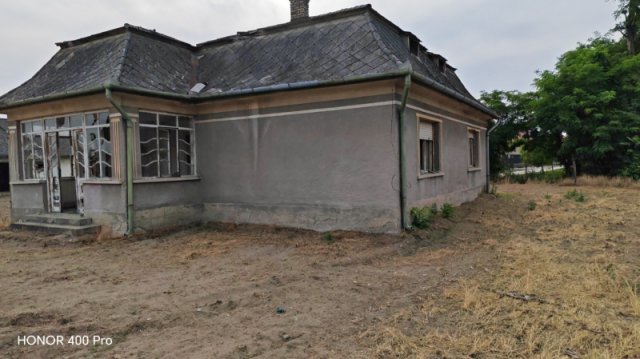 Eladó telek, Pilisen 25 M Ft / költözzbe.hu