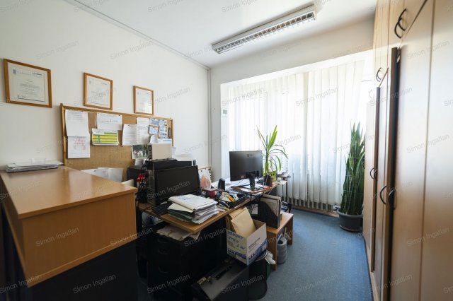 Eladó iroda, Kecskeméten 22.1 M Ft / költözzbe.hu