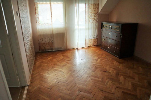 Kiadó téglalakás, albérlet, Szegeden 150 E Ft / hó, 3 szobás