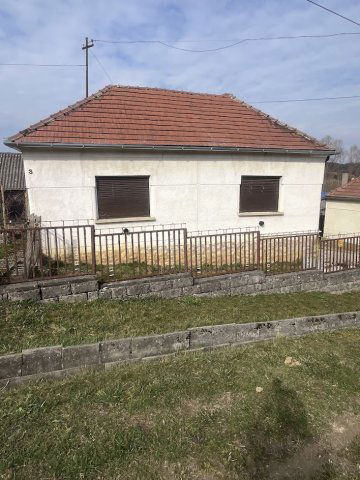Eladó családi ház, Ligeten 17.5 M Ft, 3 szobás