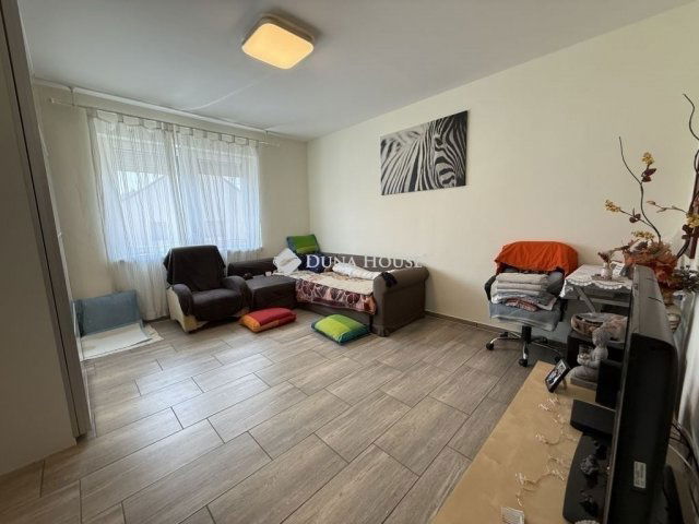 Eladó téglalakás, Monoron 125 M Ft, 7 szobás