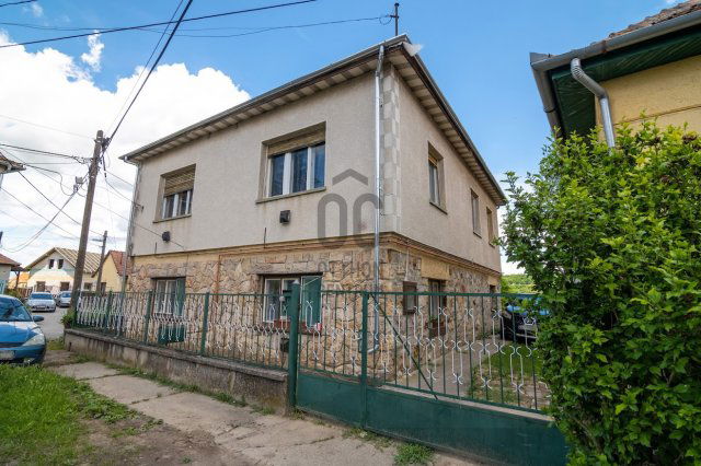 Eladó családi ház, Domonyban 46 M Ft, 5 szobás