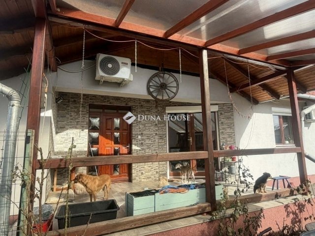 Eladó ikerház, Üllőn 82.5 M Ft, 4 szobás / költözzbe.hu