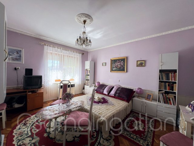 Eladó családi ház, Bősárkányon 55 M Ft, 2 szobás