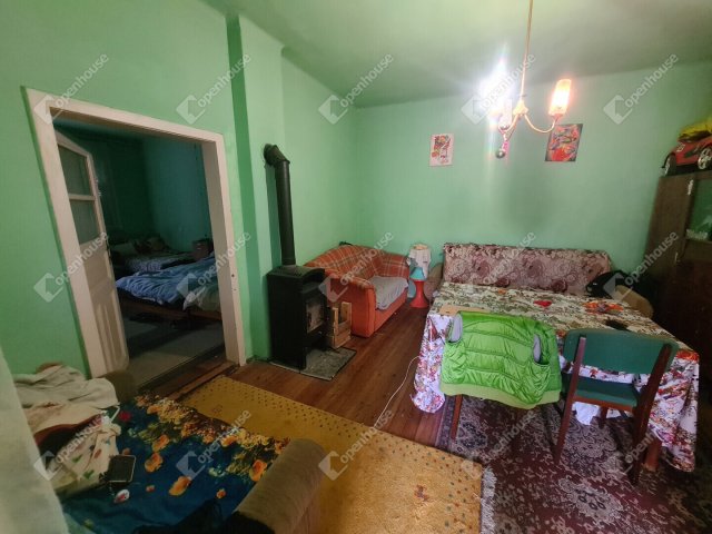 Eladó családi ház, Győrújbaráton 55 M Ft, 3 szobás