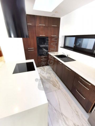 Kiadó ikerház, albérlet, Budapesten, XI. kerületben, 4 szobás