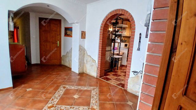 Eladó családi ház, Nován 29.5 M Ft, 2 szobás