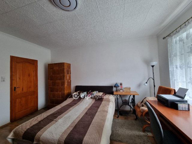 Eladó családi ház, Nemesszalókon 49.9 M Ft, 6 szobás