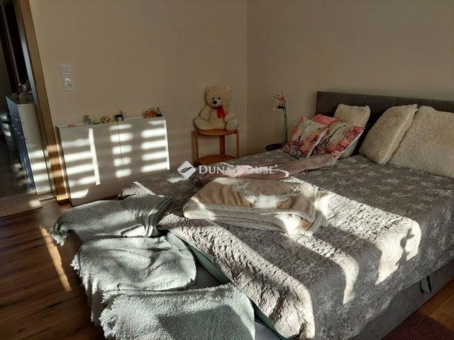 Eladó családi ház, Baján 69.9 M Ft, 3 szobás