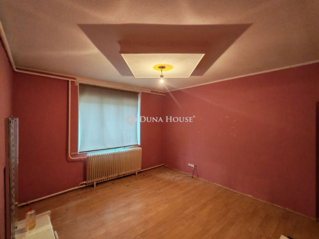 Eladó családi ház, Újszilváson 28 M Ft, 3 szobás