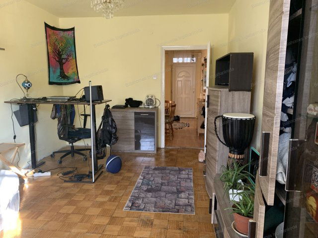 Eladó téglalakás, Siófokon 50 M Ft, 3 szobás