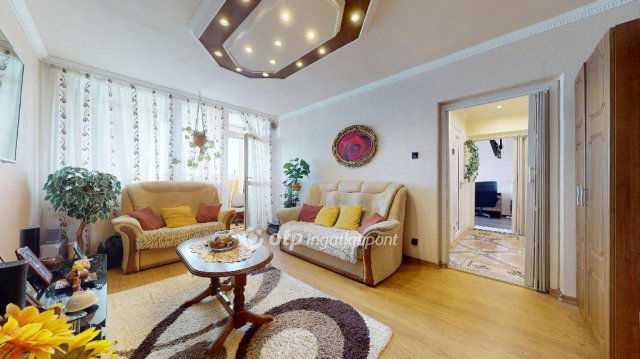 Eladó panellakás, Nyíregyházán 38 M Ft, 2 szobás