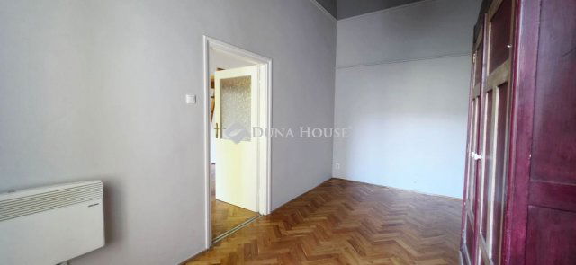 Eladó téglalakás, Szombathelyen, Király utcában 39 M Ft