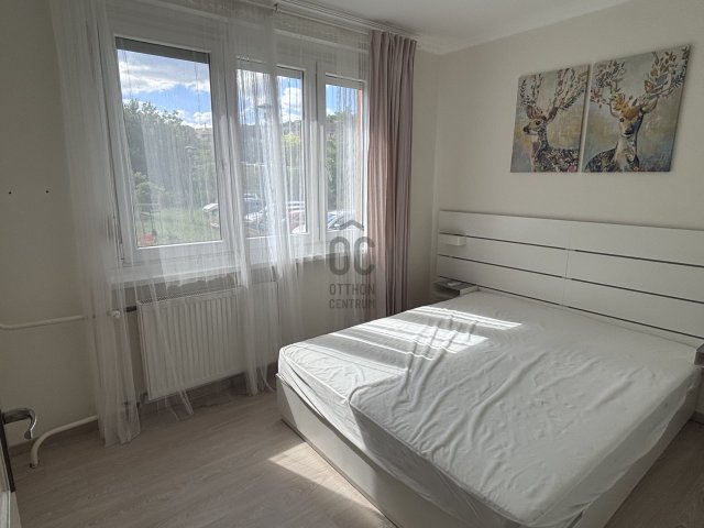 Eladó panellakás, Budaörsön 91.5 M Ft, 3 szobás