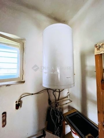 Eladó családi ház, Tápiószecsőn 36.9 M Ft, 2 szobás