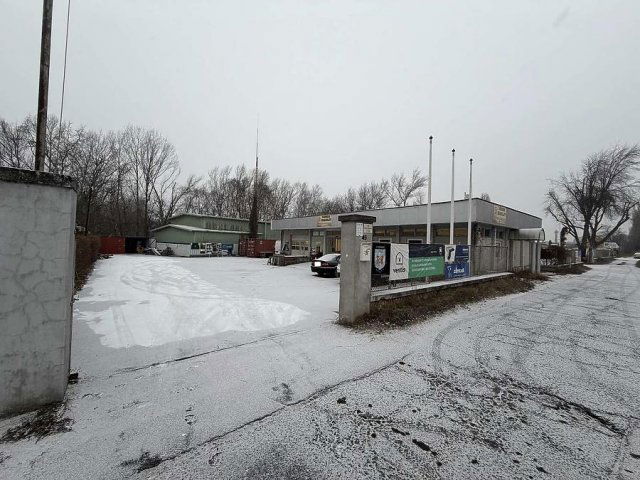 Eladó ipari ingatlan, Vácon 132.5 M Ft / költözzbe.hu