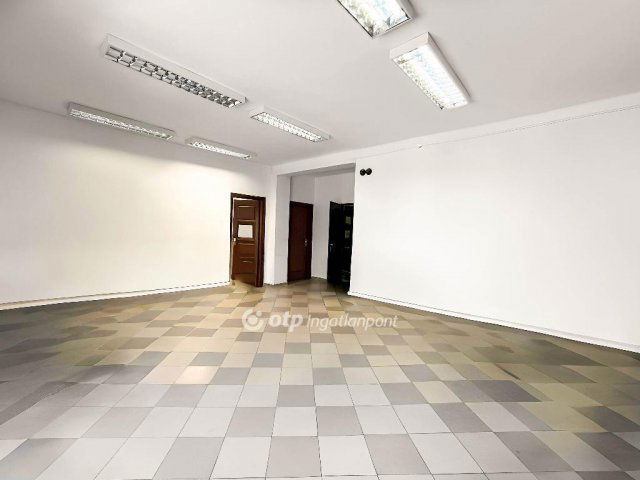 Eladó családi ház, Győrött 109 M Ft, 4 szobás