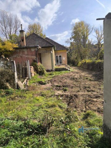 Eladó családi ház, Kerepesen 47 M Ft, 4 szobás