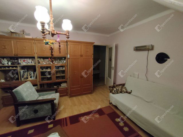 Eladó téglalakás, Celldömölkön 26 M Ft, 4 szobás