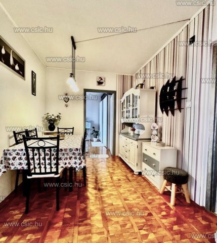 Eladó téglalakás, Dunakeszin 66.9 M Ft, 2+2 szobás
