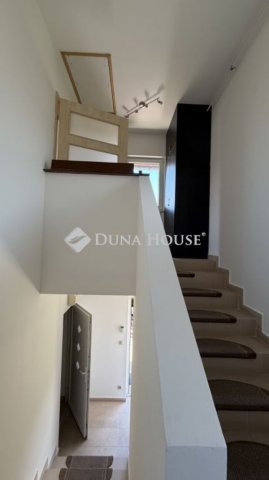 Eladó téglalakás, Budapesten, XVII. kerületben 86.9 M Ft