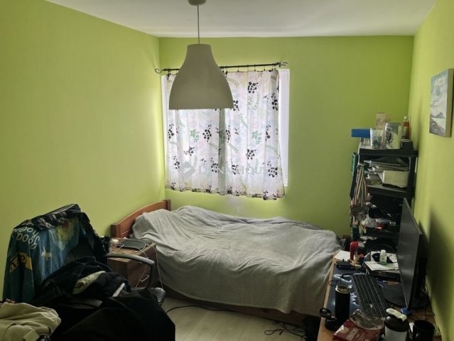 Eladó családi ház, Pécsett 55 M Ft, 5 szobás