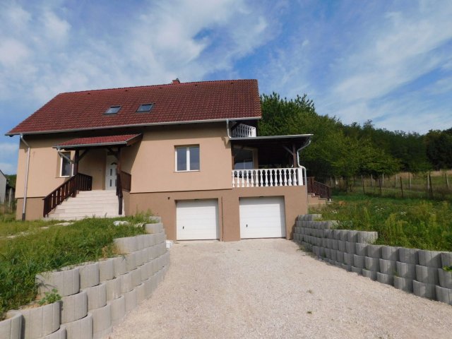 Eladó családi ház, Kehidakustányban 109.407 M Ft, 4 szobás