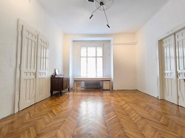 Eladó téglalakás, Budapesten, II. kerületben 170 M Ft, 4 szobás
