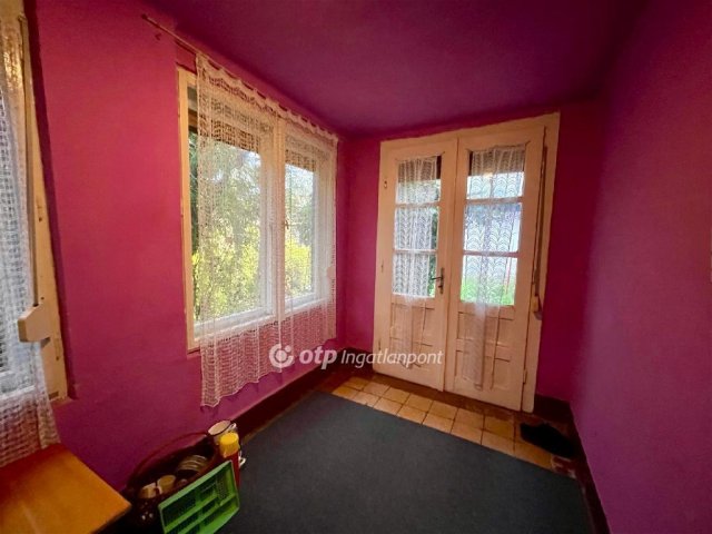 Eladó családi ház, Orosházán 18.5 M Ft, 3+1 szobás