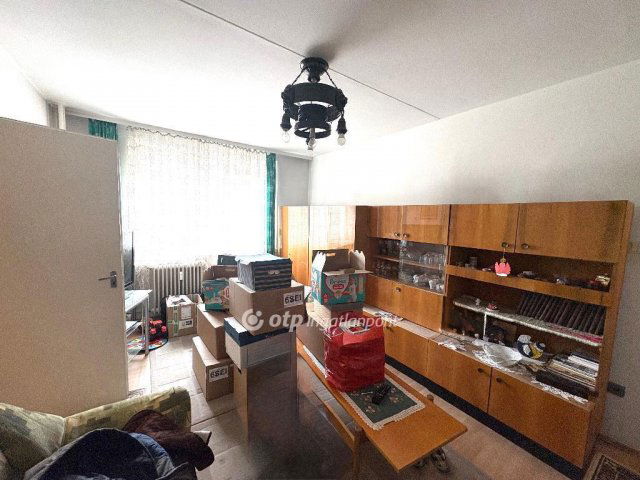 Eladó panellakás, Miskolcon 28.5 M Ft, 1+2 szobás