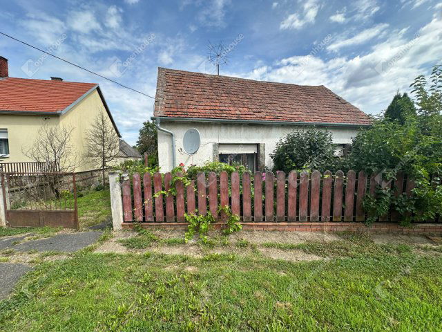 Eladó családi ház, Sorokpolányban 12 M Ft, 3 szobás