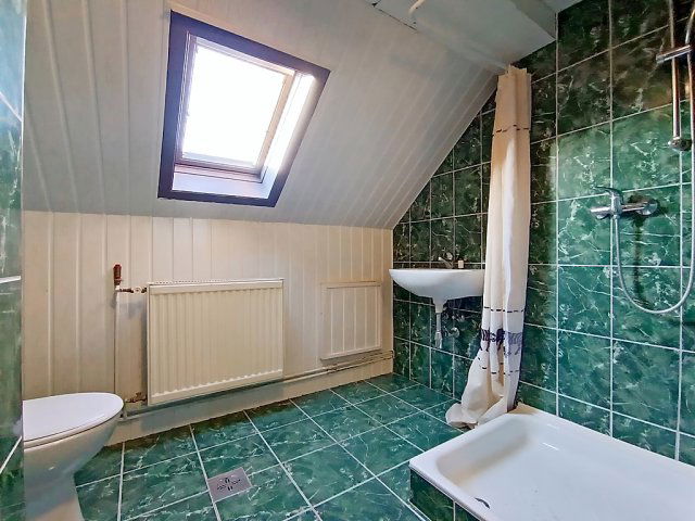 Eladó családi ház, Budapesten, XX. kerületben 150 M Ft, 8 szobás