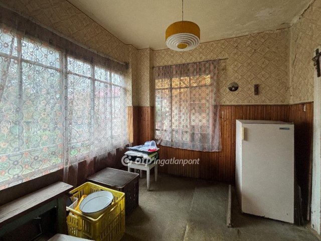 Eladó családi ház, Tabon 15 M Ft, 3 szobás