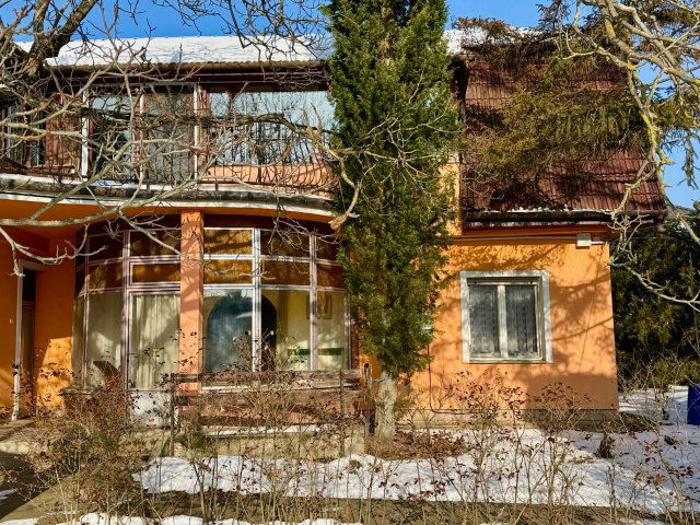 Eladó téglalakás, Dunakeszin 49.9 M Ft, 4 szobás