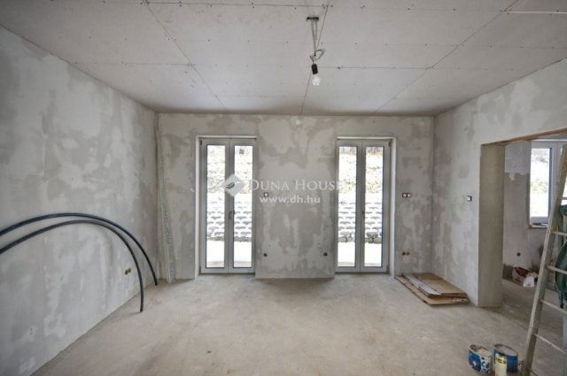 Eladó családi ház, Pilisborosjenőn 295 M Ft, 5 szobás