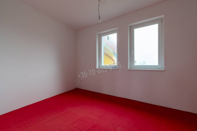 Eladó téglalakás, Bezenyén 39.375 M Ft, 2 szobás