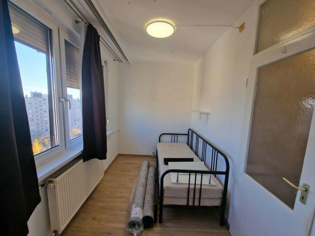 Eladó panellakás, Budapesten, XV. kerületben 0.21 M Ft