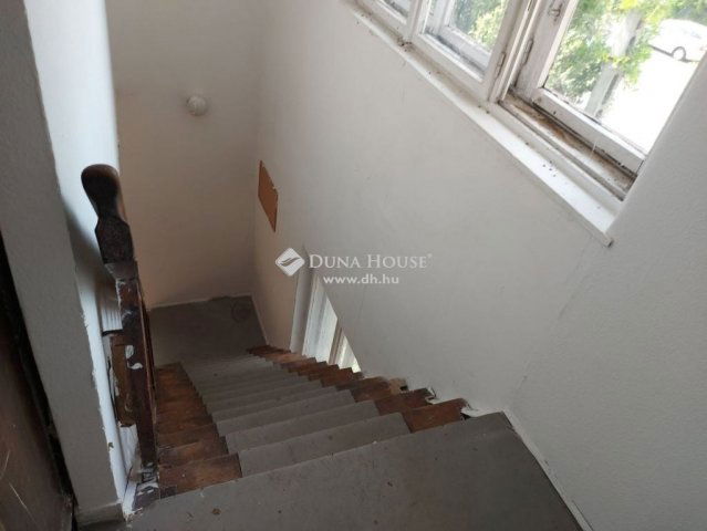Eladó családi ház, Budapesten, XVI. kerületben 180 M Ft