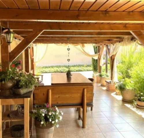 Eladó családi ház, Szajolon 117 M Ft, 6 szobás