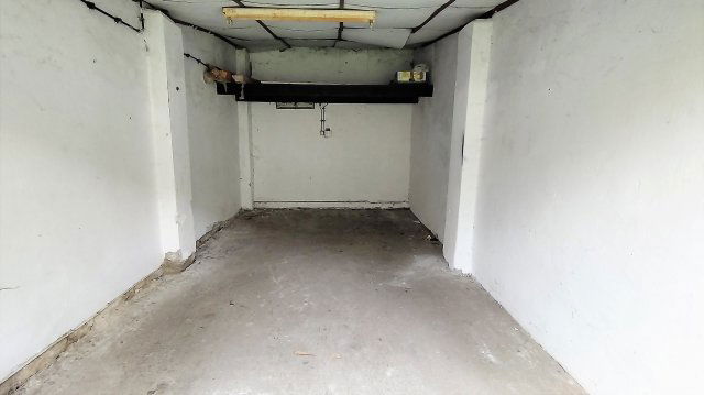 Kiadó garázs, Szegeden 20 E Ft / hó / költözzbe.hu