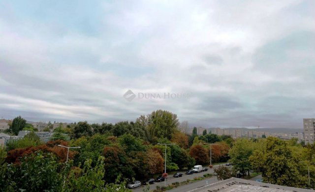 Eladó panellakás, Budapesten, IV. kerületben 71 M Ft, 2+1 szobás